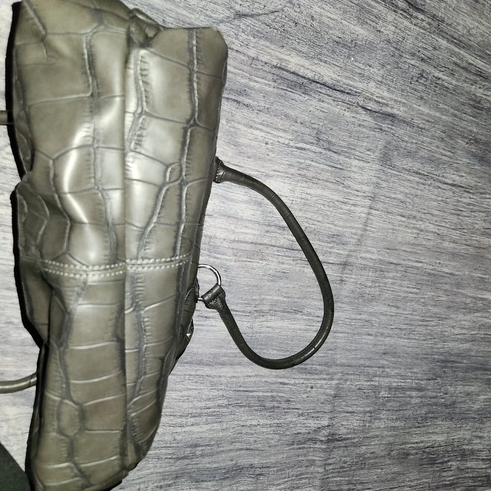 G by GUESS Gray Crocodile Embossed Satchel Bag Silver Hardware‎ Leopard Lining